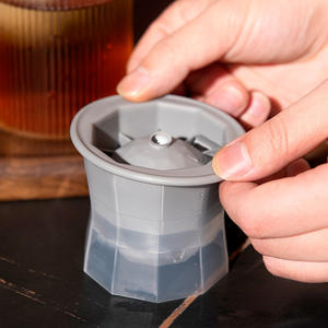 Molde de hielo de silicona grande con forma hexagonal y tapa, reutilizable para hacer cócteles en fiestas, uso doméstico, 9010, origen Taizhou - Product Image 5