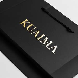 Bolsa de Regalo de Papel Mate Negro Pequeña con Logotipo Personalizado KM para Joyería, Maternidad y Compras, Asa Ecológica para Promociones - Product Image 4