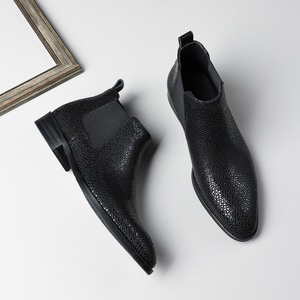 Bottes en cuir pour hommes de qualité supérieure, fabriquées en cuir de vachette tendance, artisanales avec finition laquée, bottes de travail élégantes pour l'extérieur - Product Image 6