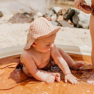 Colchón de Agua de PVC Grande y Elegante para Niños con Bolsa de Transporte y Sombrilla para Actividades en la Playa y la Piscina - Product Image 4