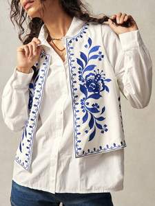 Veste en toile matelassée écologique pour femmes, automne/hiver, boutons brodés, motif floral, faite à la main, 100% coton, bleu Minchin - Product Image 5