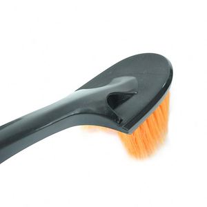 Spazzola per Pulizia Ruote <span class=keywords><strong>Auto</strong></span> e Camion Personalizzata con Manico Corto Antiscivolo in Gomma Arancione - Product Image 4