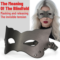 Masque de luxe en cuir InnerBloom avec bandeau réglable et détails rivetés, jouet sexuel BDSM pour couples, unisexe, adulte