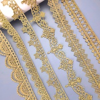 Offre Spéciale vente en gros personnalisé or broderie dentelle garniture fantaisie Guipure dentelle Stocks Lots coeur dentelle pour robe vêtements couture