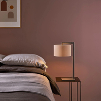 Lampe de table de lecture d'ambiance de luxe 3000K blanc chaud, design moderne, luminaire de bureau pour villa, chambre et salon