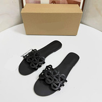 Nouvelles sandales plates marron pour femme, collection été 2026 – Tongs de plage décontractées et tendance pour l'extérieur