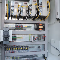 Centre d'usinage CNC vertical XK7126 à 3 axes, machine de fraisage CNC de bureau pour le traitement des métaux à prix abordable