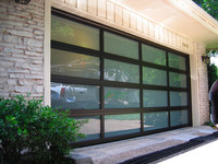 Porte de garage sectionnelle moderne 9x8 9x7 16x7 à vue complète en aluminium avec panneaux en verre trempé Prix Porte de garage en plexiglas