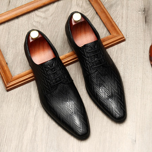 Dernières nouveautés : Chaussures habillées de luxe sur mesure en cuir pour hommes, idéales pour le bureau et les occasions décontractées ou formelles - Product Image 1