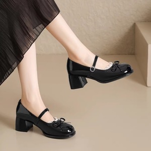 Escarpins élégants rouges style Mary Jane coréen à talon carré de 3 cm, chaussures de mariage élégantes, nouvelle collection printemps 2026 avec nœud - Product Image 4