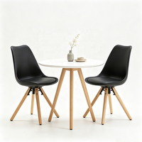 Chaise en plastique de type tulipe fabriquée en Chine avec siège en cuir PU et pieds en bois pour la maison, l'appartement et le restaurant
