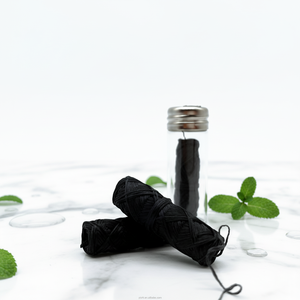 Échantillon Gratuit Fil Dentaire Naturel Biodégradable Emballage Écologique Faible MOQ 30m Fil Dentaire Végétalien au Charbon de Maïs - Product Image 1