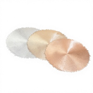 Tovaglietta Nordica Moderna Minimalista in Plastica Resistente al Calore, Diametro 38cm, Design Traforato con Fili Intrecciati, Sottobicchiere - Product Image 1