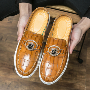 Sandalias de cuero suave PU hechas a mano, cómodas, tipo mocasín de playa para hombre, transpirables, sin cordones, de talla grande. - Product Image 1