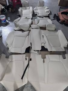 TH Set Completo di Coprisedili Auto di Lusso Personalizzati, Durevoli, Comodi, in Pelle, Impermeabili, Compatibili con Airbag, 13 Pezzi - Product Image 3