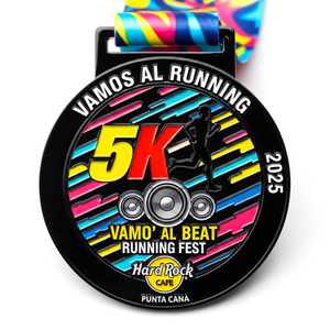 Medalla Personalizada Hard <span class=keywords><strong>Rock</strong></span> 5K, Aleación de Zinc Negra, Redonda, Esmalte Suave, Diseño Musical Colorido para Premios del Festival de Carreras Punta <span class=keywords><strong>Cana</strong></span> - Product Image 1