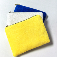 Vente en gros de petite pochette de voyage mignonne trousse de maquillage en peluche couleur bonbon sac avec logo personnalisé sublimation mélangée pour sacs à cosmétiques étuis