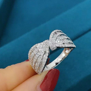 Anello a Forma di Fiocco, Design Minimalista, Anello da Dito per Donne - Product Image 3