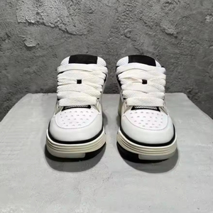 Chaussures de tennis de luxe de qualité supérieure pour femmes et hommes chaussures de créateur chaussures décontractées unisexes pour femmes vente en gros - Product Image 5