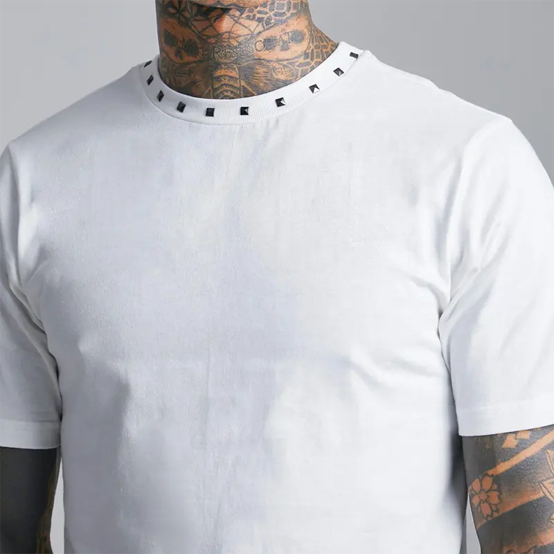T-shirt da uomo con stampa in bianco personalizzata in cotone 100% di alta qualità T-shirt da uomo con rivetto a maniche corte Slim Fit