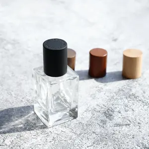 Em estoque, frascos de perfume de vidro quadrados de 30ml com tampas de madeira pretas - Venda direta da fábrica, entrega rápida