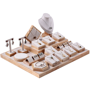 <span class=keywords><strong>Espositore</strong></span> per negozio di gioielli in velluto di legno di lusso Set di espositori per busto collana con ciondolo per <span class=keywords><strong>orecchini</strong></span> supporto per <span class=keywords><strong>espositore</strong></span> per gioielli - Product Image 2