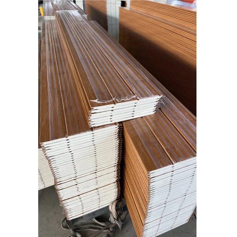 Kim loại cách điện PU bên ngoài bức tường kim loại tấm cách nhiệt Polyurethane Sandwich Panel