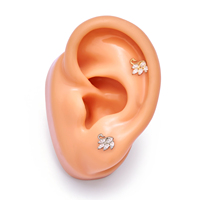 Anting-anting titanium G23 16G bentuk bunga, bertabur CZ, untuk tindik bibir, tulang rawan, helix, conch, perhiasan tindik tubuh wanita.