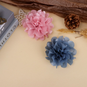 Flores de tela plisadas hechas a mano de 9 cm con diseño de camelia para el cabello, zapatos, bolsos, ropa, accesorios, artículos decorativos y manualidades. - Product Image 4