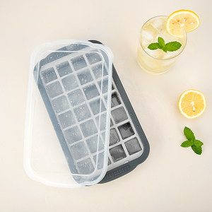 Moule à glaçons en silicone à 28 cavités, personnalisable avec logo, sans BPA, réutilisable, facile à démouler, pour boissons réfrigérées et whisky - Product Image 3