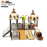 Ensemble de toboggans commerciaux de luxe sur mesure avec fonctions interactives et tours de jeu, aire de jeux extérieure pour enfants pour usage résidentiel