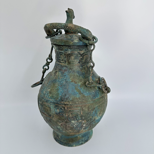 Hu Ancien Navire En Bronze Couvercle En Forme D'oiseau Poignée De <span class=keywords><strong>Poutre</strong></span> De Chaîne Forme Réaliste Motifs Complexes Intégrant Parfaitement Artisanat En Métal - Product Image 4