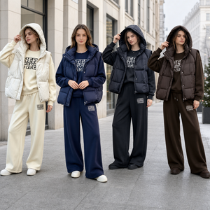 Ensemble veste matelassée et pantalon large pour femme, tenue à capuche en deux pièces, streetwear décontracté, vêtements de détente - Product Image 1