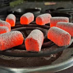 Briquetas de Carbón Vegetal Hexagonales para Barbacoa (Cáscara de Oliva/Cáscara de Oliva Negra/Cáscara de Longan/Cáscara de Nuez) - Product Image 3