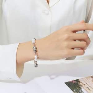 Bracelet en acier inoxydable plaqué or 18 carats avec perle, personnalisable, non étanche, pour cadeau - Product Image 4