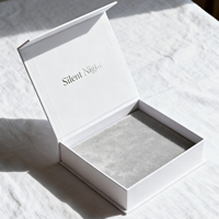 Boîte cadeau pliable en carton rigide avec impression personnalisée du logo, fermeture magnétique