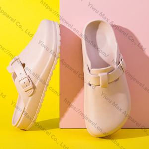 Stock de pantoufles unisexes à semelle épaisse en mousse EVA avec logo personnalisé sandales à enfiler - Product Image 4