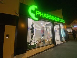 Enseigne LED extérieure personnalisée étanche en forme de croix pour pharmacie - Product Image 6