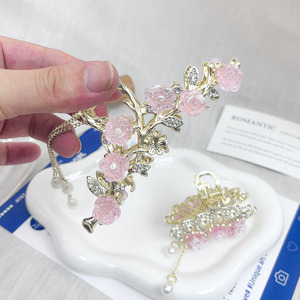 Hepburn Style lumière luxe doux métal Rose gland pince à griffe unisexe haute requin pince arrière de la tête chignon cheveux ac - Product Image 4