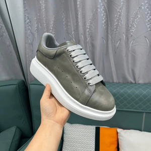 Alexander Unisex, Zapatillas Bajas de Cuero Gris Mate, Modelo Mc. Zapatillas de Plataforma con Cordones, Calzado Casual para la Reina del Estilo Urbano - Product Image 1