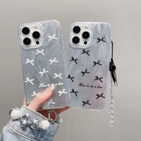 Beliebtes Design Laser-Glitzer Schleifenknoten Federgarn Handyhülle für iPhone 16 15 13 12 Pro Max mit Schleifenknoten-Perlen-Armband-Cover