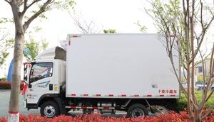 Camión refrigerado HOWO con 420 caballos de fuerza y alta estabilidad para el transporte de alimentos - Product Image 4