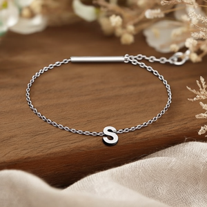แองเจลิน่าสร้อยข้อเท้าสแตนเลสตัวอักษร S ดีไซน์เรียบง่ายสำหรับผู้หญิงแฟชั่นเครื่องประดับของขวัญ - Product Image 2