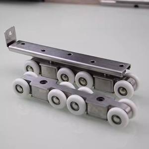 Roulettes <span class=keywords><strong>de</strong></span> porte coulissante à suspension supérieure en acier inoxydable pour portes en bois, roulettes <span class=keywords><strong>de</strong></span> <span class=keywords><strong>portail</strong></span> <span class=keywords><strong>coulissant</strong></span> robustes en acier inoxydable pour <span class=keywords><strong>rail</strong></span> <span class=keywords><strong>de</strong></span> suspension - Product Image 3