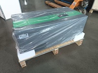 Variateur de fréquence XLY750 22KW 30HP 45KW 60HP triphasé 380V avec boîtier métallique robuste pour compresseur et extrudeuse