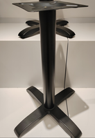 Base de table de restaurant élégante en fer, pieds croisés courbes, design moderne, usage commercial pour hôtel, centre commercial, supermarché, école