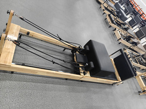 Equipo de Gimnasio Plegable y Portátil para el Hogar, Reformer Comercial de Madera de Roble EO01F con Opciones de Marco de 28mm/35mm para Ejercicios de Fitness - Product Image 2