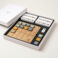 Jeu de Logique Montessori Personnalisé OEM Astronaute : Bloc de Rotation des Flèches, Jeu de Codage, Jouet d'Entraînement au Raisonnement Spatial avec Cartes