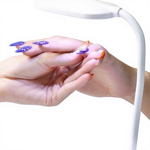 Lampe UV de bureau pliable à piles pour séchage rapide des ongles, lumière LED pour le durcissement du gel, idéale pour les salons de manucure - Product Image 1