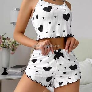 Nouvel ensemble de pyjama pour femmes en maille rayée à imprimé cœur, design doux, short à bretelles, séchage rapide, doux - Product Image 2
